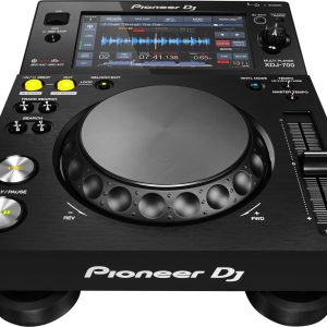 Display of Pioneer DJ XDJ-700