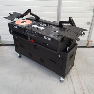 Flip-Ready Easy Retracting Hydraulic Lift Case for RANE Twelve Seventy and Seventy Two MKII Series , with Two Laptop Arms - Image 2