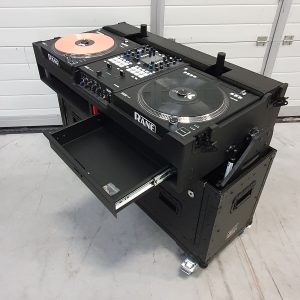 Flip-Ready Easy Retracting Hydraulic Lift Case for RANE Twelve Seventy and Seventy Two MKII Series , with Two Laptop Arms - Image 4