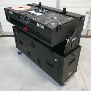 Flip-Ready Easy Retracting Hydraulic Lift Case for RANE Twelve Seventy and Seventy Two MKII Series , with Two Laptop Arms - Image 6