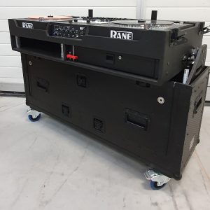 Flip-Ready Easy Retracting Hydraulic Lift Case for RANE Twelve Seventy and Seventy Two MKII Series , with Two Laptop Arms - Image 7