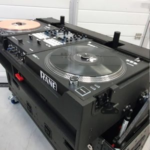 Flip-Ready Easy Retracting Hydraulic Lift Case for RANE Twelve Seventy and Seventy Two MKII Series , with Two Laptop Arms - Image 9