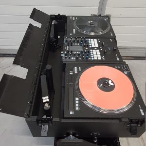 Flip-Ready Easy Retracting Hydraulic Lift Case for RANE Twelve Seventy and Seventy Two MKII Series , with Two Laptop Arms - Image 17