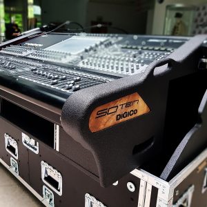 Flip-Ready Detachable Easy Retracting Hydraulic Lift Case With 2x2U for Digico SD10 Digital Mixing Console by ZCase