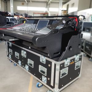Flip-Ready Detachable Easy Retracting Hydraulic Lift Case With 2U for Digico SD5 Digital Mixing Console by ZCase - Image 2