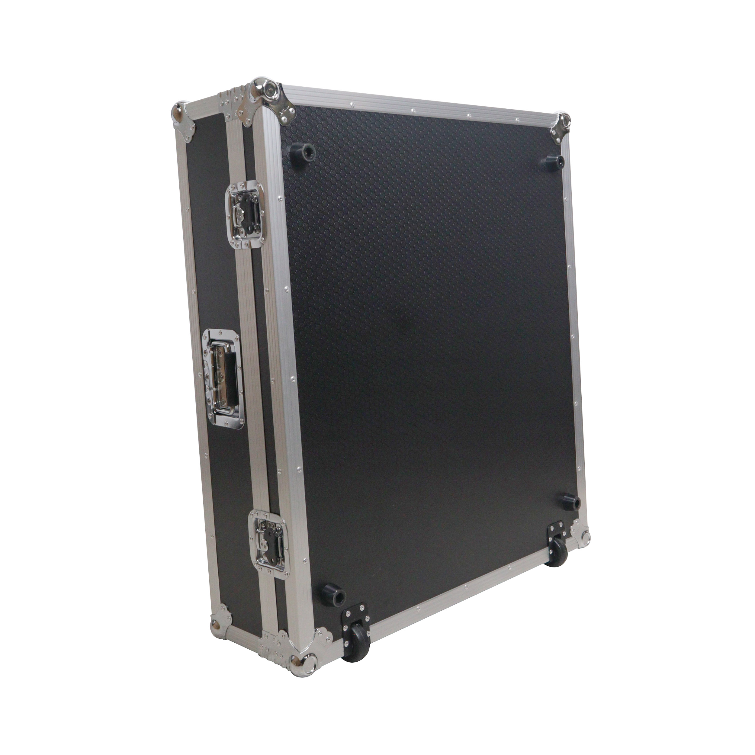 XS-PRE32S64SW arge flight case with wheels and recessed handles