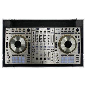 Front view Odyssey FRPIDDJRZW DJ Controller